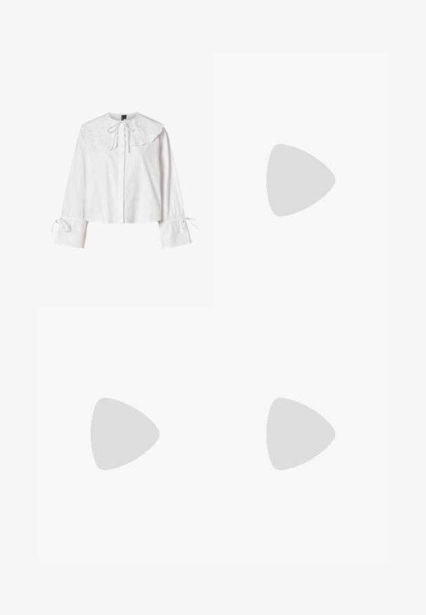 Weißes Blusenoberteil mit großem, besticktem Kragen, Knopfverschluss vorne und langen Ärmeln mit Bindebändern an den Bündchen. Weiche Stofftextur.; Stradivarius MINIMALIST WITH SEAMS - Flared Jeans - blue denim; Weißer Sportschuh mit einer glatten Lederoberfläche und Wildlederakzenten, einer abgerundeten Zehenpartie und einer strukturierten Gummisohle. Schnürsenkel sind zentral platziert.; Beige Faux-Leder Tragetasche mit zwei Trägern, rechteckiger Form und glatter Textur. Die Tasche hat ein einfaches, minimalistisches Design.