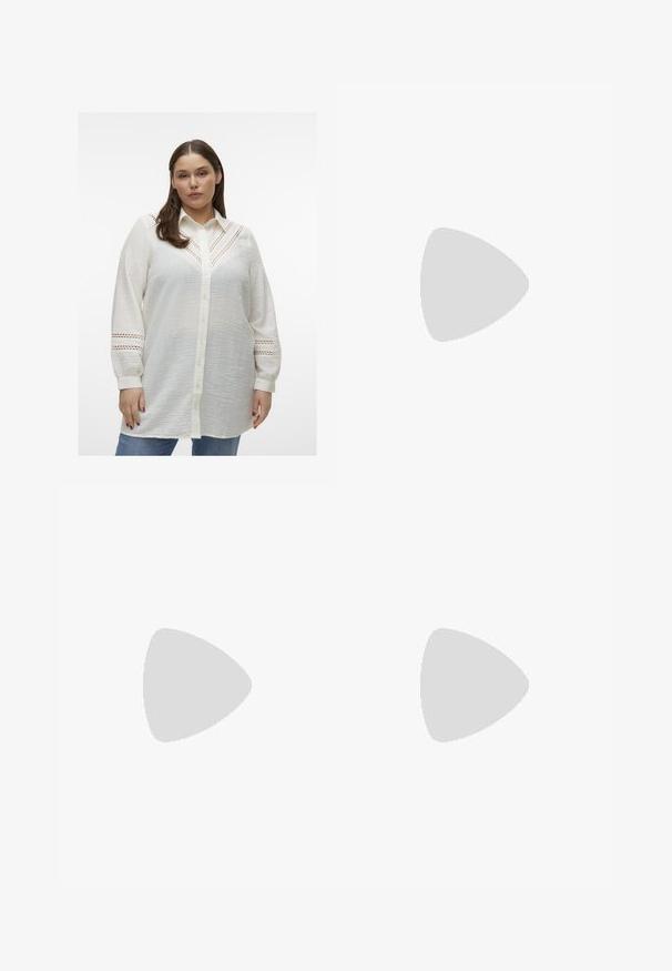 Camisa blanca de botón en tela texturada ligera, con intrincados detalles recortados en los hombros y las mangas, con un corte relajado.; Jeans de mezclilla de color azul claro con un diseño de pierna recta, que cuentan con cinco bolsillos, pasadores para cinturón y un ligero desgaste en la parte delantera.; Sandalias plateadas de tacón alto y punta abierta, con dos correas anchas y un tacón de bloque redondeado. Textura suave con acabado metálico.; Gafas de sol con degradado marrón y un marco translúcido rosa, forma cuadrada y brazos de metal delgados. Presenta bordes redondeados y un diseño minimalista.