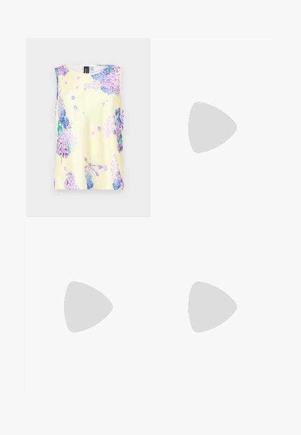 Top sin mangas hecho de tela suave, amarillo con estampados florales en púrpura y azul. Presenta un escote redondo y un corte relajado.; Vaqueros de pierna ancha de color azul oscuro, fabricados en denim, con cintura alta, costuras naranjas, diseño de cinco bolsillos y cierre de botón.; Zapatilla baja blanca con talón negro, suela de plataforma, cordones y logotipo "CK" de Calvin Klein en el lado.; Pendientes de aro de plata con un diseño suave y redondeado y un acabado pulido y elegante. Presentan una forma minimalista con una ligera abertura.