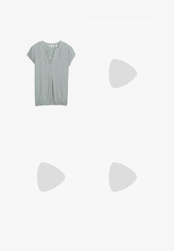 TOM TAILOR T-shirts print - green white tile minimal; Sorte vide bukser i en tekstureret stofkvalitet, med elastisk talje og et aftageligt bånd i taljen for justerbar pasform.; Sorte patentlæder slingback hæle med spids tå, rund udskæring og blokhæl. Har en guldtonet spændeaccents.; Sorte oversized solbriller med gradientlinser, tykke stel og guldfarvet kæde detaljer på tempelarmene.; Sort håndtaske med struktureret overflade, dobbelt topbærere og justerbar skulderrem. Udstyret med guldfarvet metalhardware og sidelommer.