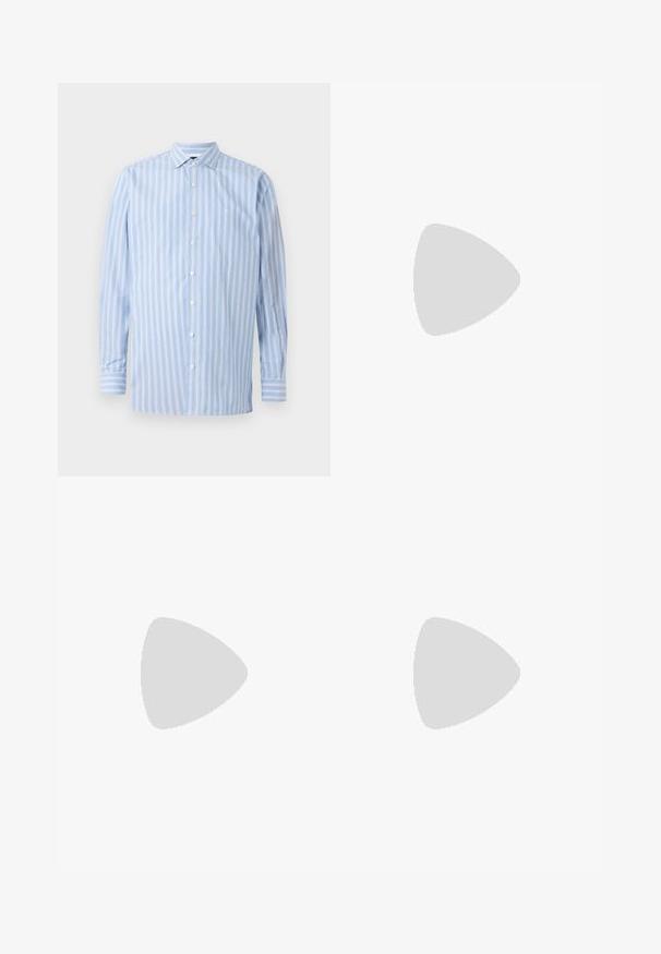 Ljusblå skjorta med långa ärmar, vertikala vita och ljusblå ränder, knapp-up design, krage och en liten broderad logotyp på bröstet.; Ljusbruna shorts med smala ränder och rak passform. Har dragkedja fram, två sidofickor och en metallknapp som stängning.; Svarta läderloafers har en upphöjd söm, två dekorativa remmar på ovansidan och en tjock texturerad sula för ökat grepp.; Denim-handväska i mörkblått med två vertikala vita textlogotyper "SAM SøE". Har breda handtag och en enkel, ostrukturerad design.