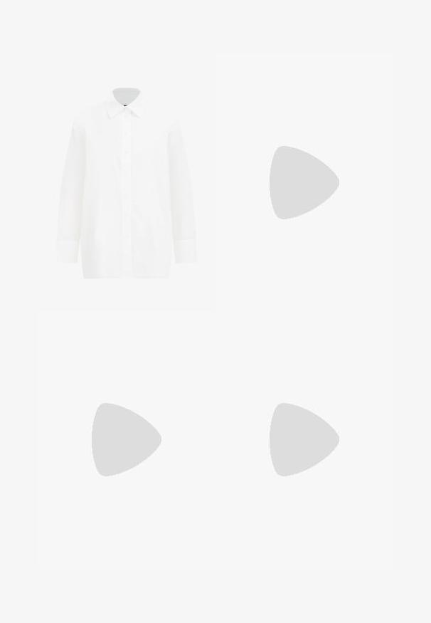 Vit långärmad skjorta med knappar. Har en klassisk krage, slät bomullstyg, rak passform och knappstängning fram.; Svart, knälång kjol i lättviktsmaterial med ett flowy design. Har en mjuk textur och subtila veck för extra detalj.; Ljusblå mockaskor med vita läderränder, en brun strukturerad sula och detaljer i guld. Lågdesign med rund tå.; Svart handväska i konstläder med kviltad textur, böjd form, silverkedjesnöre och en liten logotypdetalj framtill.; Guldtonad rektangulär armbandsklocka med en vit urtavla, silvertonade timmarkörer och ett hållbart metallarmband. Vattentålig funktion ingår.