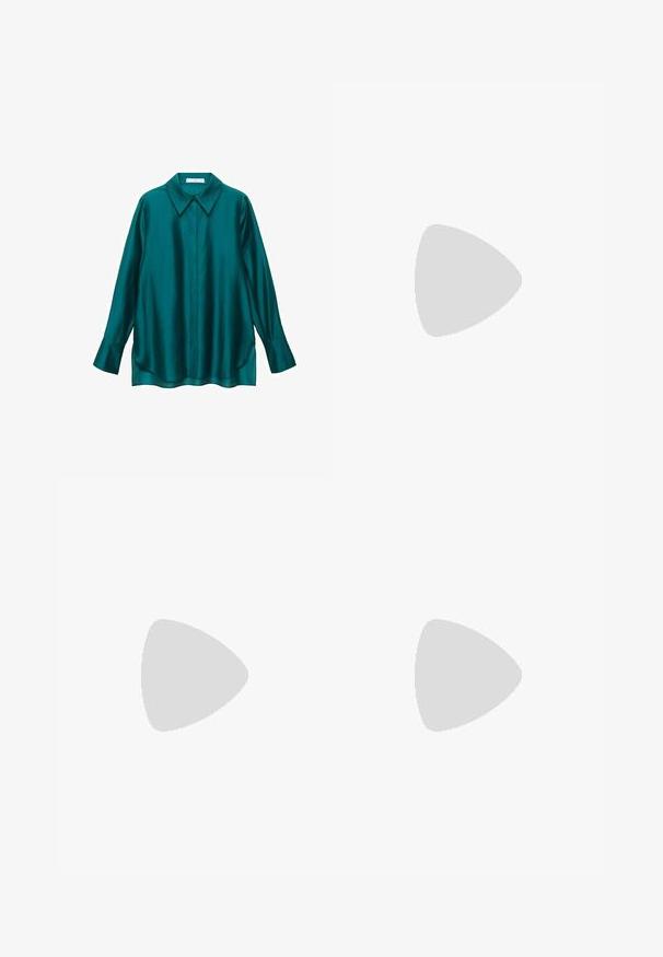 Camicia di raso turchese con colletto a punta, maniche lunghe e orlo curvo. Presenta una chiusura frontale con bottoni e una texture liscia e lucida.; Jeans in denim a gamba larga di colore blu profondo, con dettaglio cucitura frontale, chiusura con bottone e design classico a cinque tasche.; Sandali con tacco in vernice nera, con punta squadrata, cinturini alla caviglia e fibbie in argento. Presentano un tacco a blocco spesso per maggiore stabilità.; Borsa a tracolla nera in pelle con una forma curva, manico rimovibile e accessori dorati. La borsa presenta una patta con un dettaglio a fibbia.