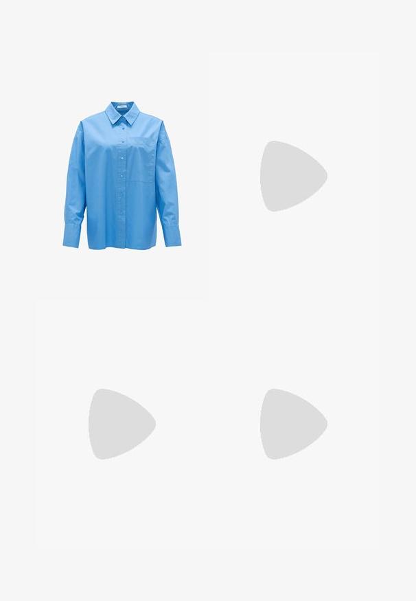 Camicia azzurro chiaro con colletto, maniche lunghe, taschino sul petto e una trama di tessuto liscia. Presenta un design dalla vestibilità comoda.; Jeans in denim blu chiaro a gamba larga con vita alta, aree sbiadite, cinque tasche e cuciture a contrasto. Classico bottone e chiusura con zip.; Scarpa con tacco alto tipo slingback in pelle verniciata marrone scuro lucido, punta affusolata, lati aperti e cinturino alla caviglia regolabile.; Occhiali da sole tartarugati con lenti ovali allungate, tonalità marrone, accenti dorati con logo sulle tempie e aste nere eleganti.; Orecchini a vortice dorati con supporto trasparente, caratterizzati da accenti dorati testurizzati e piccoli gemstone trasparenti incastonati nel design.