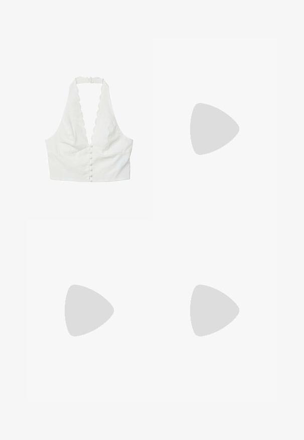 Weißes, kurzes Trägershirt mit gewellten Kanten, strukturiertem Stoff und tiefem V-Ausschnitt. Verfügt über eine Knopfleiste auf der Vorderseite.; Weit geschnittene Hosen in einem hellen cremefarbenen Farbton. Hergestellt aus einem glatten Stoff mit Falten an der Vorderseite und seitlichen Taschen.; Flache Sandalen mit einer honigfarbenen Gummisohle, gestaltet mit drei überlappenden weißen Lederriemen und einem kleinen Schleifendetail in der Mitte.; Hobo-Tasche aus hellbeigem Leder mit geschwungener Silhouette, schmalem Schulterriemen und einem Reißverschluss oben. Glatte Textur mit minimalen Akzenten.