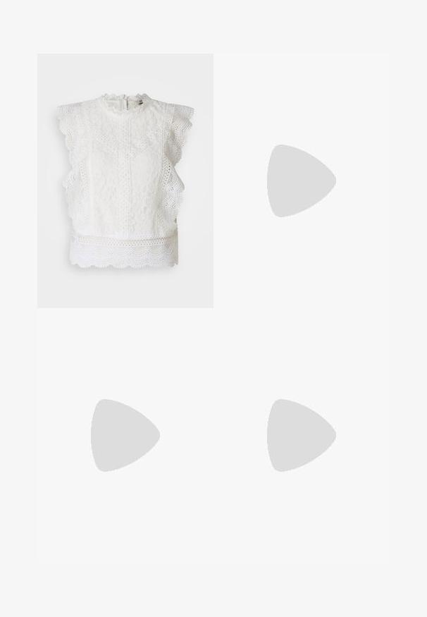 Weißes Spitzentop mit gewellten Kanten, hohem Kragen und filigranen Blumenmustern. Reißverschluss hinten und strukturierter Stoff.; Bershka A-Linien-Rock - white; Beiger Schlupfschuh mit rundem Zeh, der eine strukturierte Oberfläche mit kleinen Strasssteinen verziert und einen Rückriemen zur Unterstützung hat.; Schwarze Sonnenbrille mit ovalen Gläsern, glänzendem Kunststoffrahmen und schlanken Bügeln. Mit Ray-Ban-Logo in Weiß an der Seite.; Rosa Wildledertasche mit runder Form, verziert mit Fransen am unteren Ende, mit goldfarbener Hardware und einem geflochtenen Schulterriemen.