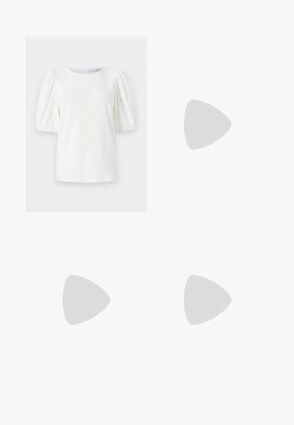 Blusa bianca con maniche a palloncino, scollo rotondo e motivo a occhio per una texture unica. Dettaglio della chiusura a chiave sul retro arricchisce il design.; Pantaloni larghi blu chiaro realizzati in tessuto morbido. Presentano una chiusura con bottone, due tasche frontali e una vestibilità ampia con dettagli stirati.; Décolleté in vernice color beige con punta affusolata e tacco slim a forma quadrata. Texture liscia e design minimalista senza decorazioni.; Un paio di occhiali da sole rettangolari con montatura traslucida blu chiaro e lenti grigie scure, dotati di aste dritte e dettagli hardware minimali.