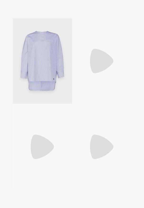 Stribet bluse i lyseblå og hvid bomuld. Har en rund halsudskæring, lange ærmer, brystlomme og en buet nederkant med sideskår.; Sort brede bukser med høj talje, med folder foran, en glat tekstur og en skræddermæssig finish. Designet til en afslappet pasform.; Paul Smith AMIRA - Pumps - black; Brun læder skuldertaske med en buet form, glat tekstur og en enkelt tynd rem. Har en diskret søm og et lille logodesign.