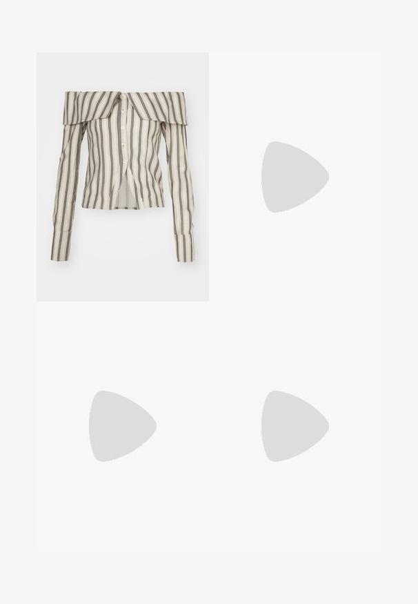 Jaded London OFF SHOULDER  - Blúzka so zapínaním na gombíky - multi; Biele denímové nohavice s širokými nohavicami, ktoré majú klasický dizajn s piatimi vreckami, kovovú sponu a kontrastné prešívanie. Hladká textúra a voľný strih.; Béžové vysoké tenisky s designom z semišu a sieťoviny, nastaviteľné suché zipsy a hrubá gumová podrážka s cik-cak vzorom.; Čierna kožená kabelka s vrkočovými uchami, zipsovou kapsou a zavesenými strapcami. Textúrovaný povrch s kovovými cvokmi a akcentmi z kovu.