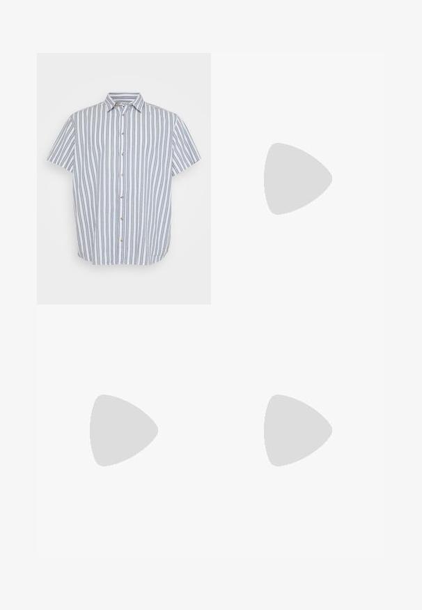 Cămașă cu mânecă scurtă, albă, cu dungi verticale albastre. Dispune de un guler clasic și nasturi din lemn pe față.; Pantaloni de lounge gri din bumbac, cu un brâu elastic, șnur și două buzunare laterale; design cu picior drept, textură moale, fără modele.; Sneakers negre din suede cu trei dungi albe, talpă din cauciuc texturat maro și șireturi negre. Căptușeala interioară prezintă un model cu logo-uri.; Ochelari de soare negri, cu ramă rectangulară, lentile întunecate, finisaj lucios, brațe late și un design masiv. Numele mărcii gravat pe una dintre brațe.