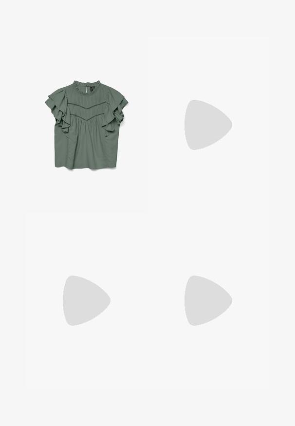 Blouse verte à manches courtes avec des manches volantes, un design plissé et un col rond. Tissu doux avec une coupe décontractée.; Jupe noire, arrivant aux genoux, en tissu léger avec un design fluide. Présente une texture lisse et de subtils plis pour un détail supplémentaire.; Ballerines blanches en cuir avec un bout pointu, design minimal, semelle plate et détail découpé au niveau du talon. Texture lisse.; Montre-bracelet rectangulaire dorée avec un cadran blanc, des index horaires argentés et un bracelet en métal durable. Fonction étanche incluse.