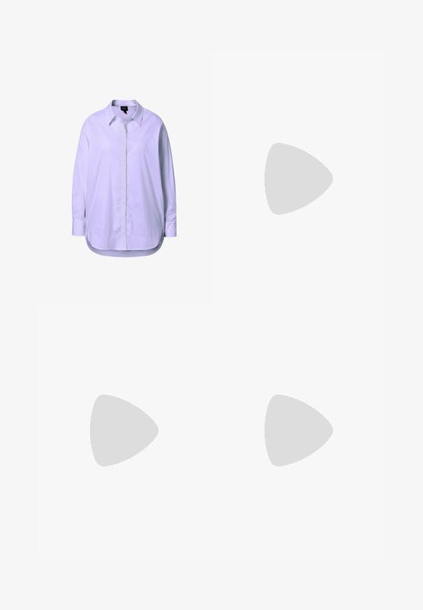 Camicia bianca a maniche lunghe realizzata in tessuto liscio, con un davanti con bottoni, colletto classico e spacchi laterali all'orlo per facilitare il movimento.; Pantaloni culotte neri in poliestere con una cintura elastica, due pieghe frontali e una silhouette ampia. Nessun motivo visibile o dettagli in metallo.; Décolleté in vernice nera con punta affusolata e tacco in geometria cubica. Presentano un design elegante e minimalista, con una texture liscia.; Borsa a tracolla nera in pelle con una forma curva, manico rimovibile e accessori dorati. La borsa presenta una patta con un dettaglio a fibbia.