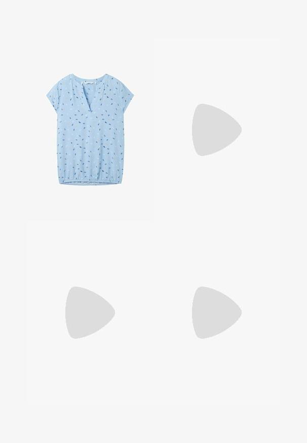 TOM TAILOR Bluse - blue multicolor minimal; Cremefarvede satin wide-leg bukser med sorte broderede geometriske mønstre langs kanten. Har en glat tekstur og skræddersyet silhuet.; Beige læder pumps med blokhæl og spids tå, sort kant langs åbningen samt en tynd justerbar slingback-strop med guldfarvet hardware.; Creme læderhåndtaske med en halvmåneform, guldhardware, sorte accenter og en aftagelig Rem. Har en kædedetalje og mærke.