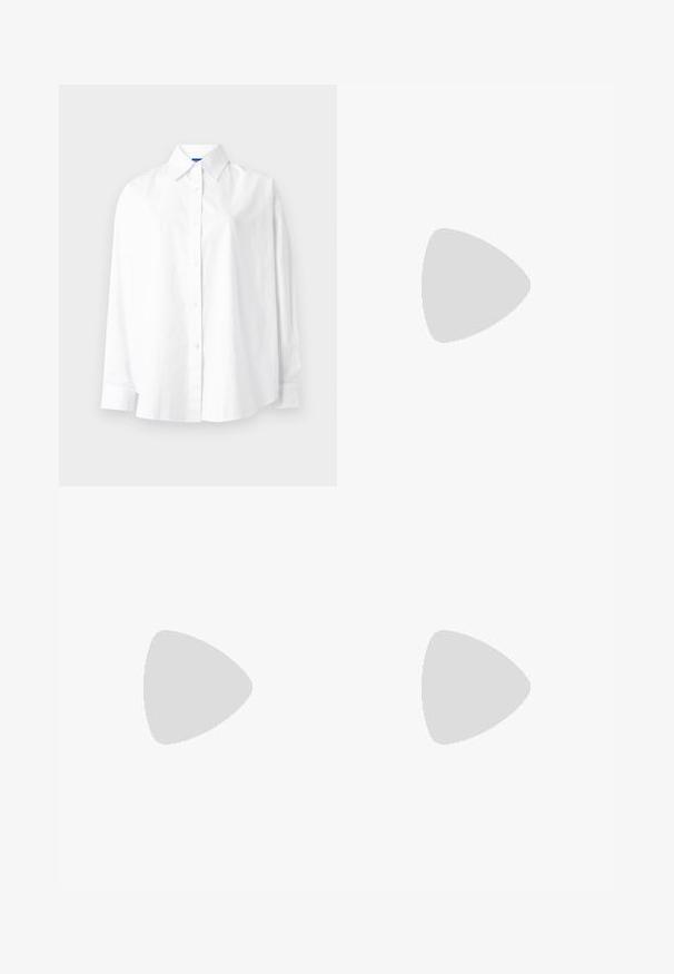 Hvit langermet skjorte laget av bomull. Har klassisk krage, knapper foran og brodert logo på venstre bryst. Glatt tekstur.; Svarte joggebukser med hvite side-striper, elastisk midje og et logo-merke. Laget av glatt, lett stoff. Rett ben design.; Sorte semskede sneakers med tre hvite striper, teksturert brun gummisåle og svarte snørebånd. Den indre fôringen har et mønster med logoer.; Svarte rektangulære solbriller med mørke linser, glanset overflate, brede stenger og en kraftig rammedesign. Graveret merkenavn på en stang.