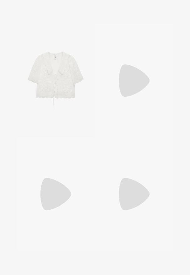 Mango KASH - Camicetta - off-white; Abito marrone senza maniche con corpino arricciato, scollatura a V profonda e orlo asimmetrico. Realizzato in tessuto morbido e fluido.; Mule con tacco alto, aperti davanti e di colore bianco, con una finitura liscia, design minimalista e tacco slanciato, caratterizzati da un sottile accento marrone sulla suola.; Occhiali da sole con montatura dorata e lenti verdi, forma ovale, stanghette nere e naselli trasparenti. Design pulito e minimalista.; Borsa a mano in pelle marrone con doppi manici, accenti in metallo dorato e design strutturato. Presenta una patta centrale con un dettaglio ad anello.