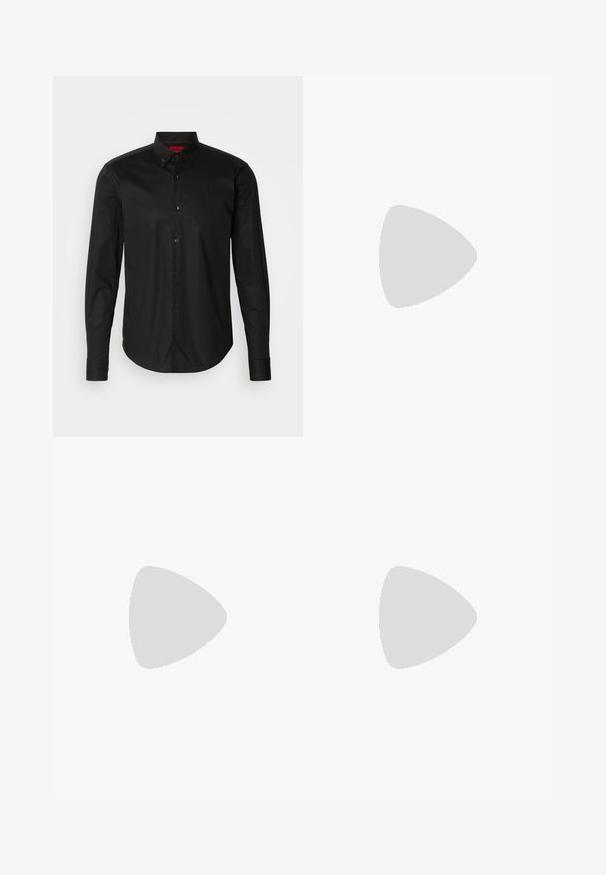 HUGO ERMO czarny; Czarna koszulka Nike z krótkim rękawem wykonana z gładkiego materiału, z białym logo swoosh na górnej lewej stronie, okrągły dekolt.; Czarne spodnie dresowe wykonane z lekkiego materiału, z elastycznym paskiem w talii, ściągaczami na kostkach oraz dyskretnym logo Nike po lewej stronie.; Czarne sportowe buty z przewiewną siateczką na cholewce, teksturowanymi akcentami i falistą gumową podeszwą. Zawierają odblaskowe logo oraz system sznurowania.