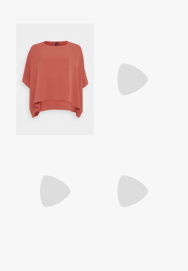 Vero Moda Curve VMALVA O NECK PONCHO - Tuniek - marsala; Blauwe denim jeans met rechte pijpen en hoge taille, vijf zakken en een knoopsluiting. Merkbare stiksels en koperen klinknagels.; Zwarte canvas hoge sneakers met witte rubberen zolen en veters. Voorzien van een cirkelvormig logo aan de zijkant en contrasterende witte stiksels.; Zilveren oorbellen in de vorm van een gladde, gepolijste ring. Ronde vorm met een veilige kliksluiting. Lichtgewicht ontwerp, geschikt voor dagelijks gebruik.