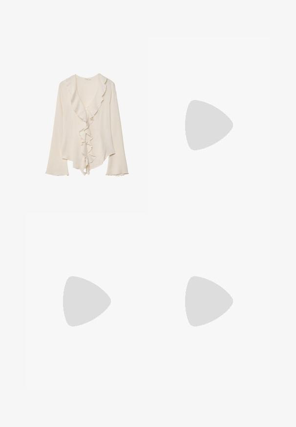 Kremena bluzica dugih rukava s dubokim V-izrezom, nabranim rubovima duž dekoltea i prednje strane, jednokrevetnim kopčanjem te lagano proširenim manžetama.; Smeđe hlače širokog kroja s glatkom teksturom, koje imaju visok struk i nabore sprijeda. Tkanina je lagana i slobodno se kreće.; Smeđe sandale na visokoj potpetici s debelom potpeticom, s glatkim, sjajnim završetkom i višestrukim ukrštanjem trakica na gornjem dijelu.; Smeđa kožna torba s naboranim vrhom i lančićem za nošenje. Glatka tekstura s sjajnim završetkom i suptilnim šavnim detaljima sa strane.