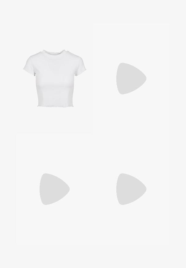 Urban Classics LADIES CROPPED RIB TEE - Blouse - white; Bershka LIGHTWEIGHT - Relaxed fit jeans - brown; Groene sneakers met witte accenten, voorzien van een bovenkant van glad leer, geperforeerde details en een gumrubberen zool. De veters zijn groen.; Even&Odd STRAW - Handtas - beige