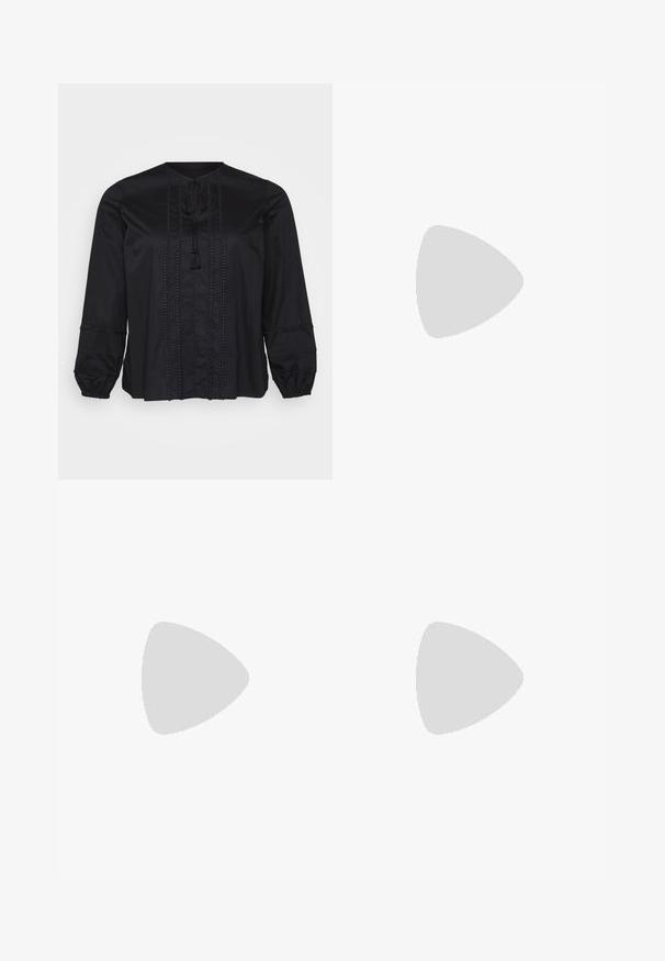 Blusa nera con maniche lunghe, dotata di un colletto rotondo, cuciture decorative e lacci con pon pon. Accenti testurizzati lungo le maniche.; Jeans in denim nero con vestibilità slim, design a cinque tasche, chiusura anteriore a bottone e leggero stretch per un maggiore comfort. Texture piatta e liscia con dettagli minimi.; Ballerina nera in pelle con punta rotonda, dotata di un fiocco decorativo e una finitura liscia. Design minimalista con suola piatta e bassa.; Orecchini in metallo argento con un design ondulato e scultoreo, caratterizzati da una finitura lucida e forme irregolari, che evidenziano un'estetica contemporanea.