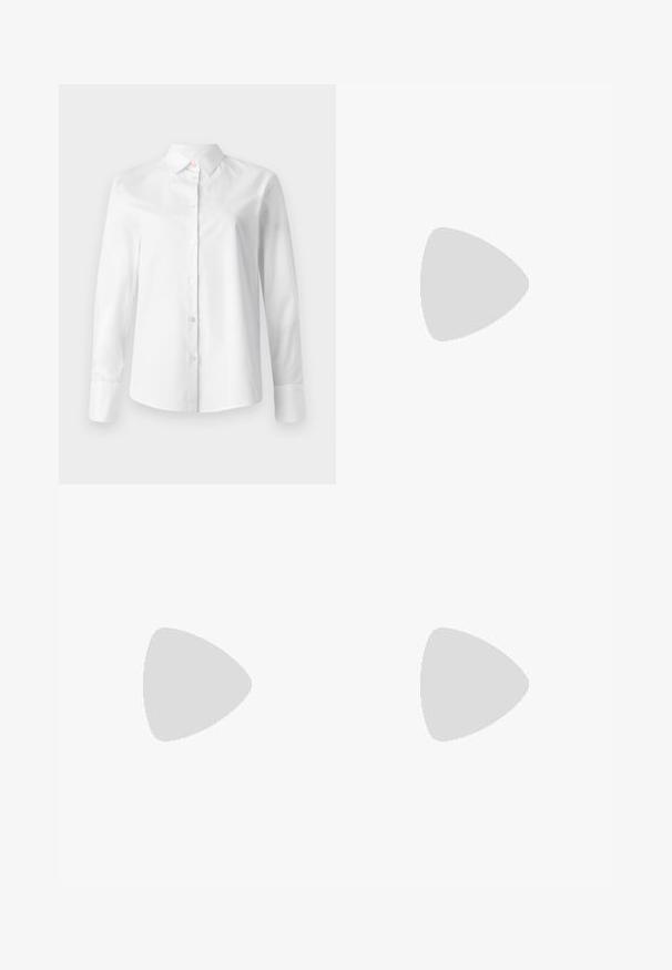 Camicia bianca a maniche lunghe con bottoni, realizzata in morbido tessuto di cotone, presenta un colletto classico e piccoli bottoni lungo la parte anteriore.; Shorts di denim bianco con taglio dritto, design a cinque tasche, chiusura frontale con bottone, accessori in argento e dettagli cuciti.; Scarpa slingback in pelle nera con punta appuntita, con un dettaglio intrecciato e un design superiore plissettato. Suola piatta con hardware minimale.; Borsa a mano in pelle marrone con finitura testurizzata, forma curva, dettagli di cucitura bianca e hardware dorato. Include una tracolla regolabile.