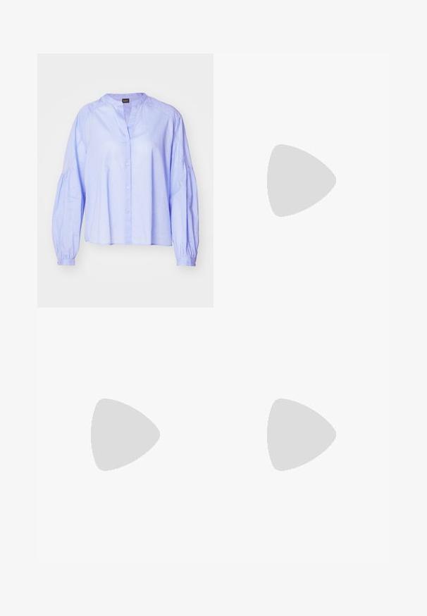 BOSS BERDAY - Gombos blúz - bright blue; Beige szabott nadrág egyenes szabással, pliszékkel, derekújjjal és sima felülettel. Nincsenek látható zsebek vagy díszítések.; Fekete bőr slingback magassarkúk, hegyes orral, vékony sarkakkal és arany színű részlettel a állítható pánton. Simа felület.; Fekete bőr kézitáska, strukturált dizájnnal, rövidített formával, felső fogantyúval és arany színű kiegészítőkkel. Állítható vállpánt is tartozik hozzá.