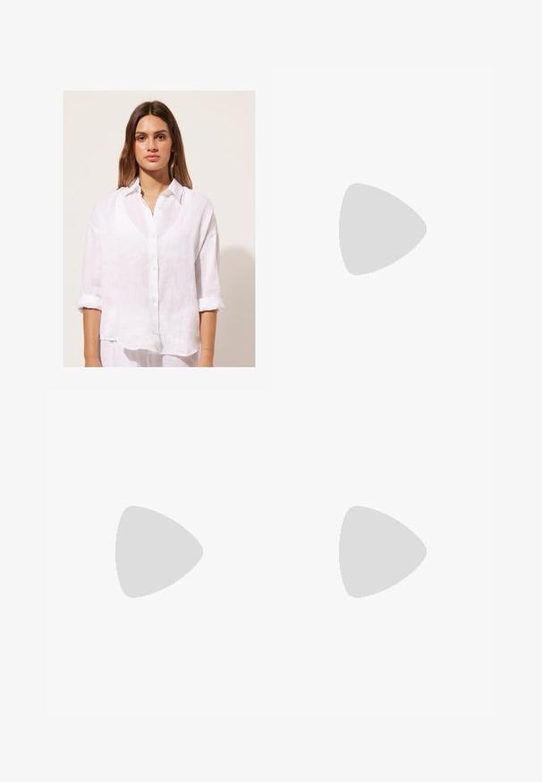 Calzedonia Hemdbluse - weiß c  white; Marineblaue weite Hosen mit Falten, Knopfverschluss und Gürtelschlaufen, flach auf einem weißen Hintergrund präsentiert.; Sportschuhe mit einem Obermaterial aus weißem Leder, grauer Wildleder-Zehenkappe und drei schwarzen Streifen. Sie verfügen über ein blaues Logo auf der Zunge und eine strukturierte Gummisohle.; Bordeauxfarbene Ledertasche mit geschwungener Form, einem einzigen Schulterriemen und gesteppten Details in der Mitte. Glatte Textur, minimales Zubehör.