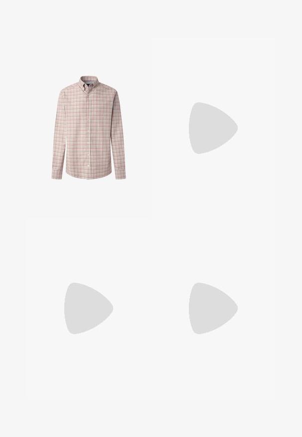 Pánská košile s dlouhým rukávem v světle šedé látce s červeným a námořnickým kostkovaným vzorem. Obsahuje klasický límec a knoflíkové manžety.; Bílý bavlněný top na ramínka s kulatým výstřihem, širokými ramínky a rovním lemem, s hladkou texturou a bez viditelných vzorů.; Světle modré džíny s rovnými nohavicemi, středním pasem, pěti kapsami a zapínáním na knoflík a zip.; Šedá a černá běžecká obuv Nike s viditelným odpružením podobným pružině pod podrážkou a bílým logem swoosh na boku.