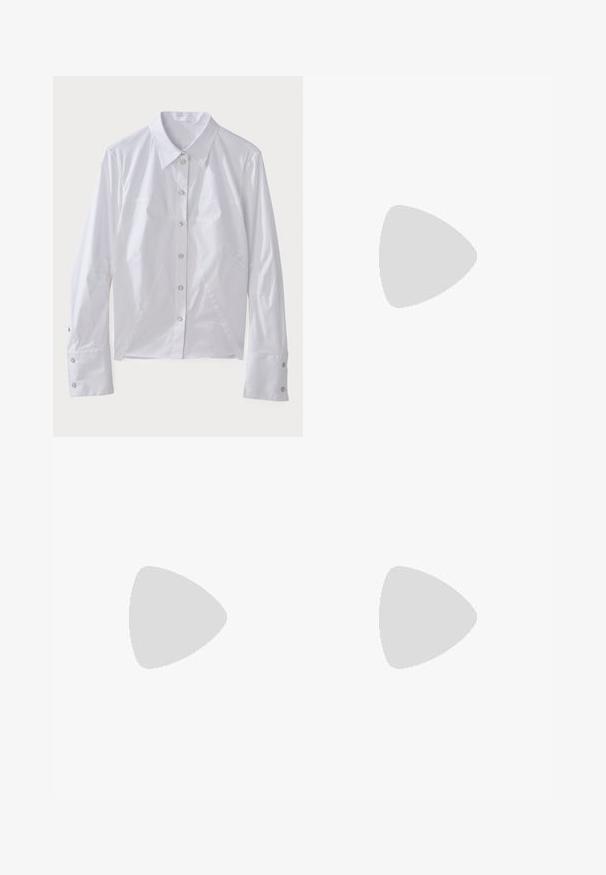 Valkoinen pitkähihaista paitaa, joka on valmistettu sileästä kankaasta, jossa on terävä kaulus, etupainikkeet ja rakenteelliset saumat, jotka tarjoavat istuvan leikkauksen. Hopeiset nappikoristeet.; Norma Kamali BIAS OBIE SKIRT - Maksihame - black; Sininen ja violetti eläinkuosinen maksimekko ohuiden hihnojen kanssa, istuva yläosa, levenevä helma ja läpikuultava yksityiskohtainen päällyste.; Musta käsilaukku, jossa on niittikoristeet, ketjuhihna ja sileä nahkakahva, pyöreä muoto ja vetoketjullinen osasto.