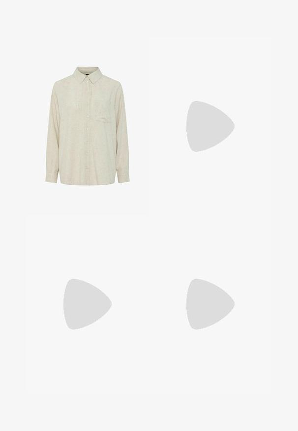 Camicia a maniche lunghe di un beige chiaro, con colletto, tasca frontale e piccoli bottoni, realizzata in un tessuto a trama strutturata.; Jeans a vita alta di colore blu chiaro realizzati in denim. Presentano gambe dritte, design a cinque tasche e chiusura frontale con bottone.; Tacchi slingback beige con punta affusolata e tacco basso a campana. Realizzati in pelle liscia con un design minimalista e cinturino regolabile.; Borsa a tracolla in pelle nera con un design curvo, dotata di una chiusura in metallo dorato e logo in rilievo sulla parte anteriore. Superficie testurizzata.