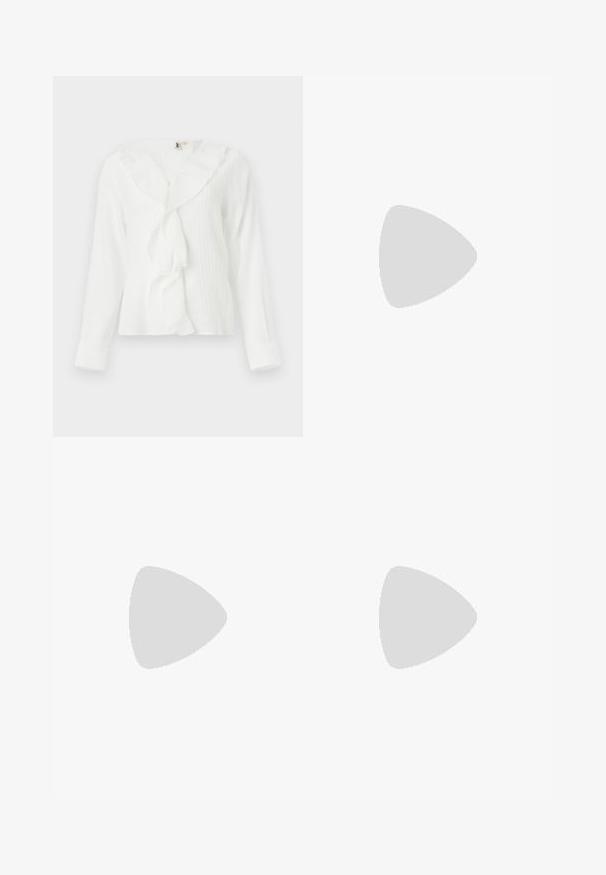 Blusa blanca de manga larga con un cuello con volantes y tejido texturizado. Tiene un corte ligeramente holgado y mangas con puños.; Pantalones de lino azul claro con un corte relajado, cintura con cordón y piernas anchas. Textura suave, ideales para un uso casual.; Zapatilla deportiva verde claro con materiales de malla y ante, acentos marrones, suela beige, diseño texturizado y un logo distintivo en el lateral.; Cartera de mano tejida amarilla con diseño de solapa, correa de muñeca desmontable y acento de cadena dorada. Textura suave y forma rectangular.