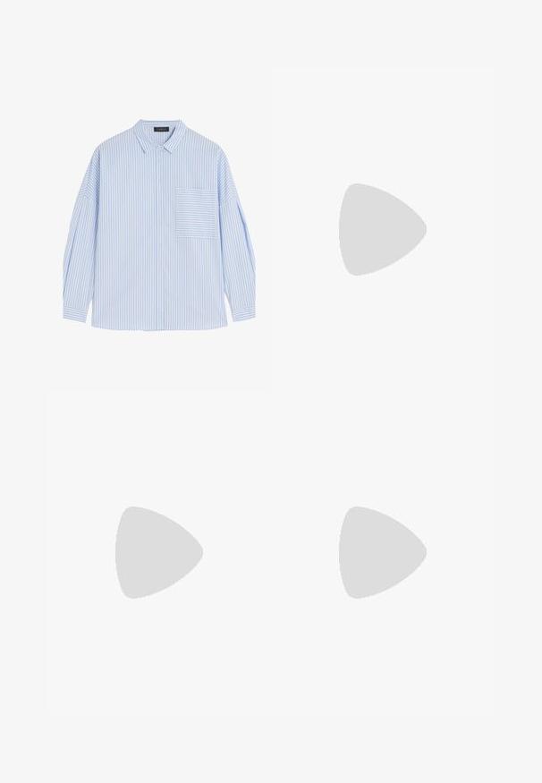 Camicia a maniche lunghe a righe blu chiaro e bianche con colletto button-down, caratterizzata da una tasca a toppa sul petto sinistro e una vestibilità comoda.; Jeans a vita alta blu chiaro con gamba larga, chiusura frontale con bottone e zip, tasche anteriori e posteriori, su uno sfondo bianco.; Stivale alla caviglia nero in pelle liscia, con punta appuntita, tacco a blocco e cuciture raccolte distintive lungo il bordo superiore.; Occhiali da sole rotondi con montatura in metallo dorato, lenti con gradiente marrone, dettagli in plastica trasparente ai lati e astine a motivo marrone.