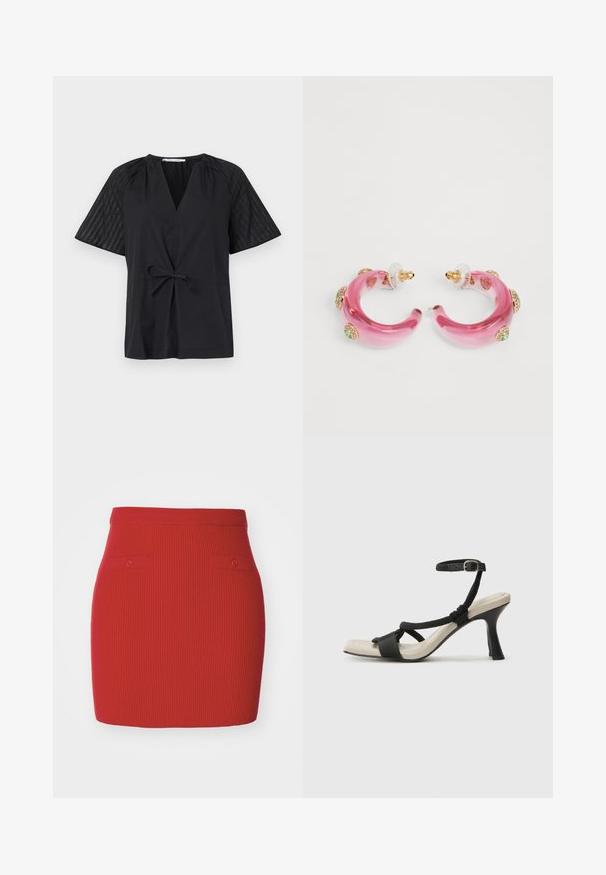 Schwarzes Oberteil mit V-Ausschnitt, kurzen Ärmeln und tailliertem Bund. Die Ärmel sind aus strukturiertem, gemustertem Material, während der Körper glatt ist.; Roter gerippter Strickrock mit taillierter Passform, der zwei kleine geknöpfte Taschen auf der Vorderseite und einen glatten Taillenbund aufweist.; Schwarze Absatzsandale mit geflochtenem Riemendesign, quadratischer Spitze und verstellbarem Knöchelriemen. Helle beigefarbene Sohle mit glänzendem schwarzen Absatz.; Rosa Harz-Ohrringe in Form von Ringen mit goldfarbenen Akzenten und bunten Edelsteinen, die entlang der äußeren Kanten eingearbeitet sind. Durchsichtige Rückseiten für sicheren Halt.