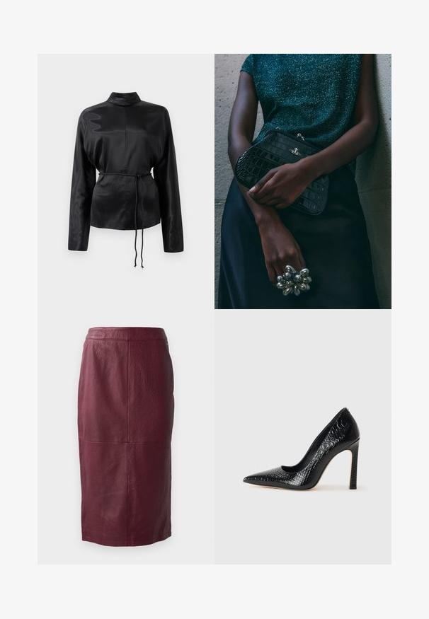 Černá saténová košile s dlouhým rukávem a vysokým límečkem, nařaseným pasem a nastavitelným šňůrkovým detailem. Hladká textura s elegantním povrchem.; Bordó kožená tužková sukně s hladkou texturou, délka po kolena a jemné prošití. Žádné viditelné zapínání.; Černý lodičkový bot s špičatou špičkou, pokrytý texturou krokodýlí kůže, s elegantním designem, vysokým stiletto podpatkem a hladkým černým interiérem.; Černá kabelka ve tvaru psaníčka s krokodýlím vzorem a stříbrným kováním, držena proti texturovanému šedému pozadí. Vyznačuje se lesklým povrchem.
