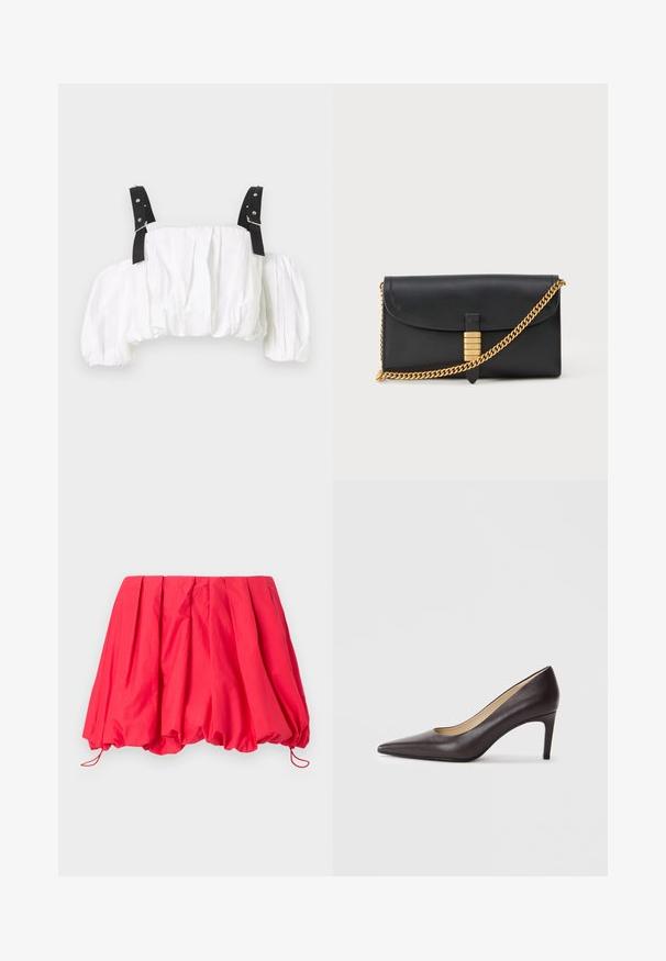 Bijela kratka majica od teksturiranog materijala, s nabranim puf rukavima i crnim trakama s srebrnim hardverskim detaljima.; Crvena mini suknja s plisama, izrađena od laganog materijala; ima elastičan rub s vezicama za prilagodljivo pristajanje. Glatka tekstura.; Crne kožne visoke potpetice s uskim vrhom, glatkom teksturom i tankom stiletto potpeticom. Unutrašnjost pokazuje bež oblogu.; Crna kožna torbica s preklopom, zlatna lančana naramenica i dekorativni zlatni detalj s uzdignutim slovima, glatka tekstura.