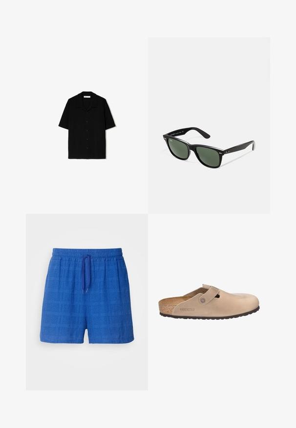 Černá krátká pánská košile s knoflíky vyrobená z texturované látky. Má límec typu camp a rovný spodní lem, s pěti knoflíky vpředu.; Modré texturované šortky s mřížkovaným vzorem, s elastickým pasem a šňůrkou, a volným střihem pro pohodlí.; Beige Birkenstock dřevák vyrobený z nubuku s korkovou stélkou, s předním páskem a strukturální gumovou podrážkou.; Černé plastové sluneční brýle se zelenými skly, čtvercové obroučky, stříbrný detail na obočí a texturované stranice. Značka uvedená na vnitřní straně stranic.