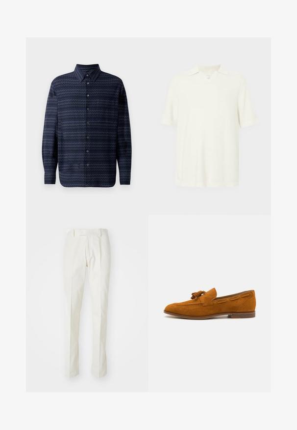 Marineblaues Hemd mit Knopfleiste im Zickzackmuster, langen Ärmeln, klassischem Kragen und Knöpfen auf der Vorderseite. Strukturiertes Material.; Kurzärmeliges Poloshirt in hellecreme Farbe, aus strukturiertem Stoff, mit V-Ausschnitt und klassischem Kragen.; Weiße Baumwollhosen mit geradem Bein, flachem Bund und ohne sichtbare Muster oder Metallelemente. Glatte Textur.; Beige Wildleder-Slipper mit abgerundetem Zehenbereich, Quasten-Detail an der Vorderseite und dekorativer Stickerei an den Seiten. Flacher Holzabsatz.