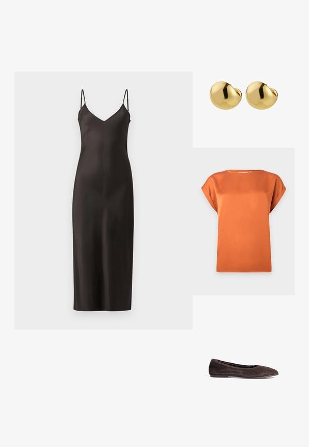 Rūsgani apakšveļa īsām piedurknēm, izgatavota no gludas auduma, ar noapaļotu kakla izgriezumu un brīvu piegriezumu, ar rullētām piedurknēm.; Melnas satīna kleitas ar plānām regulējamām siksnām, V veida dekoltē un taisnu, grīdas garuma siluetu. Gluda tekstūra un minimālisma dizains.; Brūni zamša deju kurpes ar smailu purngalu un zemu profilu. Īpaši ar gludu tekstūru un minimālistisku dizainu. Nav redzamu detaļu vai akcentu.; Austa auduma soma, izgatavota no pelēka salmiem, ar melniem ādas rokturiem un sudraba detaļām. Plaša, izliekta forma ar teksturētu virsmu.; Pilgrim JACE - Auskari - gold-coloured