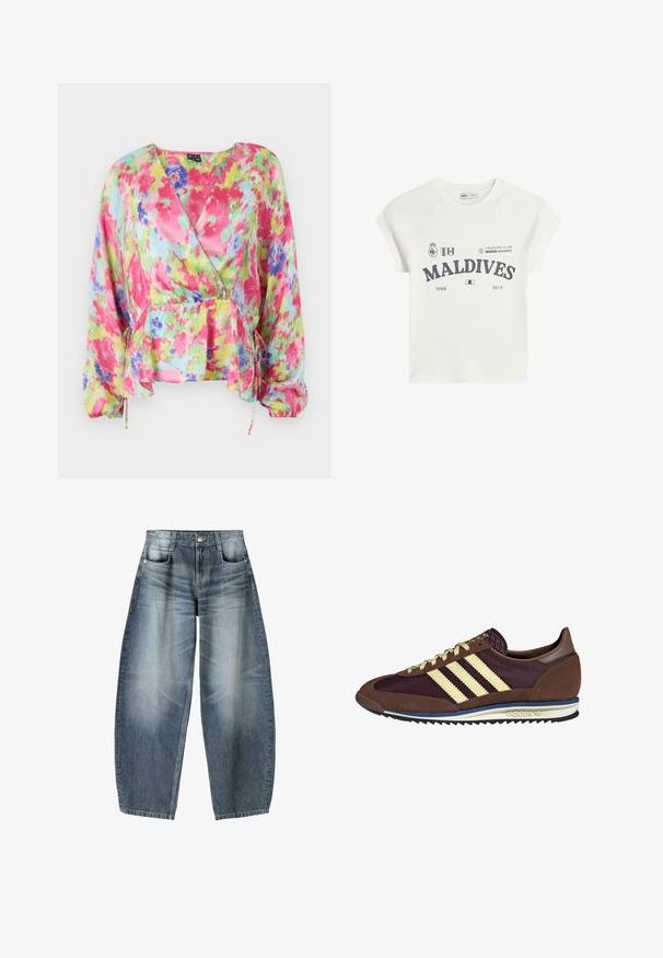 Blusa avvolgente floreale colorata in tessuto leggero e stropicciato. Presenta motivi rosa, gialli e blu con vita arricciata e maniche a palloncino.; T-shirt bianca in cotone con maniche corte a raglan. Presenta una stampa grafica "MALDIVES" in grigio scuro, insieme a loghi e date 2008 e 2014.; Jeans a gamba larga in denim azzurro chiaro con sfumature, dotati di design a cinque tasche, chiusura con bottone e dettagli di cucitura minimal.; Sneaker marrone e bordeaux realizzato in materiali scamosciati e in rete, caratterizzato da tre strisce color crema, tessuto testurizzato sulla linguetta e suola in gomma.