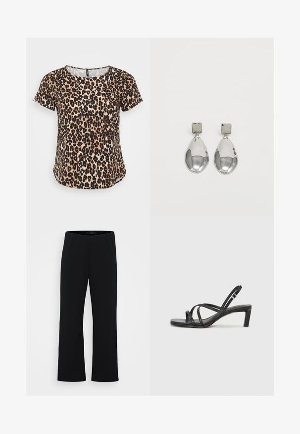 Top a maniche corte con stampa leopardata, caratterizzato da un collo rotondo e un orlo leggermente curvo. Realizzato in tessuto morbido con una finitura texture.; Pantaloni neri a gamba larga realizzati in tessuto morbido. Presentano un elastico in vita e una superficie liscia. Nessun motivo o dettaglio visibile.; Sandalo nero con cinturini, dalla punta squadrata e tacco basso a blocco. Presenta diversi cinturini sottili e una cinturini regolabile alla caviglia. Realizzato in pelle liscia.; Orecchini a goccia in argento con perno quadrato, caratterizzati da una finitura liscia e lucidata e da una forma a goccia, che riflettono la luce grazie a una superficie lucida.