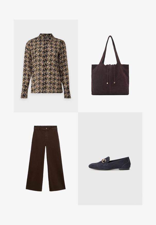Košeľa na zapínanie v čiernej tkanine s geometrickým vzorom v zlatej a bielej farbe. Má dlhé rukávy a klasický golier.; Hnedé široké nohavice z bavlnenej zmesi, s roztrhnutým lemom, predným zapínaním na gombík a klasickým dizajnom s piatimi vreckami. Minimalistické a všestranné.; Navy modré semišové mokasíny s oblým špičkou, zdobené dekoratívnym kovovým reťazcom a s nízkym podpätkom s kontrastným prešitím.; Mango Veľká kabelka - dark brown
