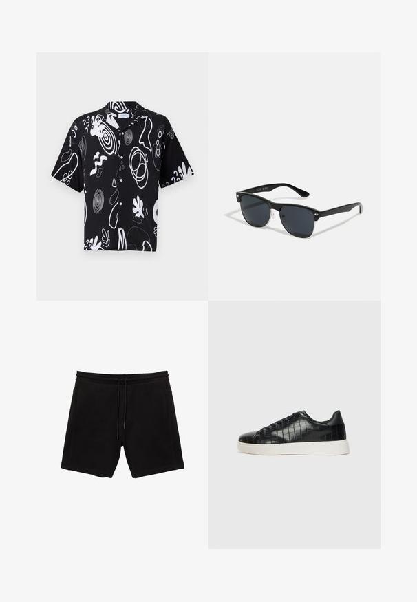 Kortærmet skjorte i sort stof med iøjnefaldende hvide abstrakte mønstre, knaplukning foran og afslappet pasform. Velegnet til afslappet brug.; Sorte svedshorts lavet af en bomuldsblanding. Har en elastisk talje med snøre, sidelommer og en afslappet pasform.; Sorte sneakers med en struktureret krokodillepræget læderoverdel, rund tå og en kontrasterende hvid gummisål med en glat finish.; Sorte solbriller med rektangulær form, mørke linser, sølvdetaljer ved tindingerne og en mat finish på stellet.