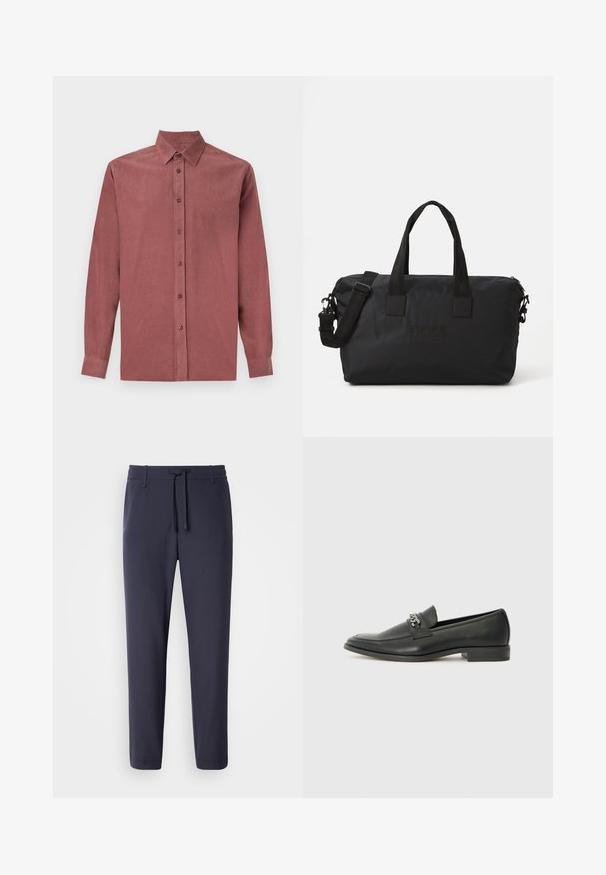 Langarmshirt van donkerroze stof, met een knoopsluiting aan de voorkant, klassieke kraag en geribbelde textuur.; Marine joggingsbroek met een elastische tailleband en trekkoord. Gemaakt van een glad materiaal, met taps toelopende pijpen en zonder zichtbare zakken.; Zwarte leren instapper met een gladde afwerking, voorzien van een gestikt ontwerp en een decoratieve metalen kettingaccent over de wreef. Platte hak.; Zwarte nylon sporttas met twee bovenhandvatten en een afneembare schouderriem. Voorzien van een geperst logo en een zachte textuur met ritssluiting.