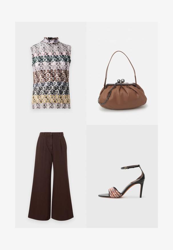 Top fără mâneci cu un guler înclinat cu volane, decorat cu dungi orizontale din dantelă florala multicoloră în nuanțe de roz, verde, maron și galben.; Pantaloni maro cu talie înaltă, cu picioare largi, închidere cu nasture și fermoar, cu bucle pentru curea și pliseuri în față.; Sandal cu toc negru și bridă pentru gleznă. Prezintă o bandă din țesătură texturată, multicoloră, peste degete. Finisaj din piele netedă.; Geantă de mână din piele maro, cu un design plisat, un mânere scurt din piele și o curea din lanț. Are un închizător din metal argintiu cu două accente rotunde.