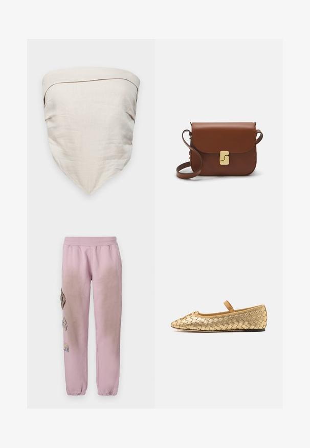 Faithfull the brand ANTIBES STRAPLESS  - Blūze - sand; Rozā sporta bikses ar elastīgu jostu, kurām labajā pusē ir dekoratīvi uzliktni dimanta formā un elastīgas apkakles pie potītēm.; Loeffler Randall LEONIE SOFT BALLET FLAT - Baletkurpes ar siksniņu ap potīti - gold; Bordo ādas rokas soma ar atloku, zeltītām detaļām, plecu siksnu un gludu virsmu. Kompakta, taisnstūrveida forma.