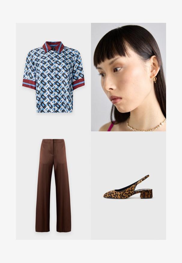 Kortärmad skjorta med ett blått, svart och vitt geometriskt mönster. Röda detaljer vid kragen och ärmarna. Tillverkad av ett slätt tyg med knappar.; Bruna vida byxor i mjukt, lätt tyg, med platt front, utan fickor och rak silhuett.; Damskor med leopardmönster och slingback-design, låg klack och guldspänne på sidostropp, visas i sidoprofil mot en enfärgad bakgrund.; Guld hoops örhänge bärs på höger öra, med en öppen design. Modellen har rakt, mörkt hår och minimal sminkning.
