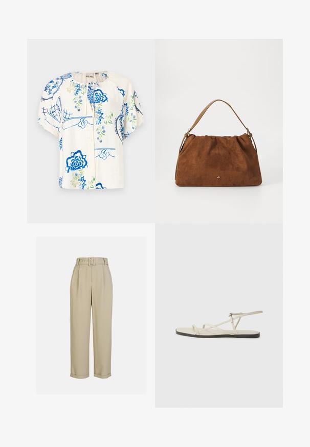 Blouse florale avec des motifs bleus et verts sur un tissu crème. Manches courtes bouffantes, col rond et fermeture à boutons sur le devant.; Pantalons beige taille haute avec une coupe évasée, comportant des plis, une ceinture assortie avec une boucle rectangulaire et des ourlets à revers.; Sandale plate beige avec plusieurs fines lanières et une boucle réglable. La semelle est plate avec un léger contraste sombre sur le bord.; Sac à main en daim marron avec un design plissé, arborant une seule sangle en cuir beige et un discret logo doré à l'avant.