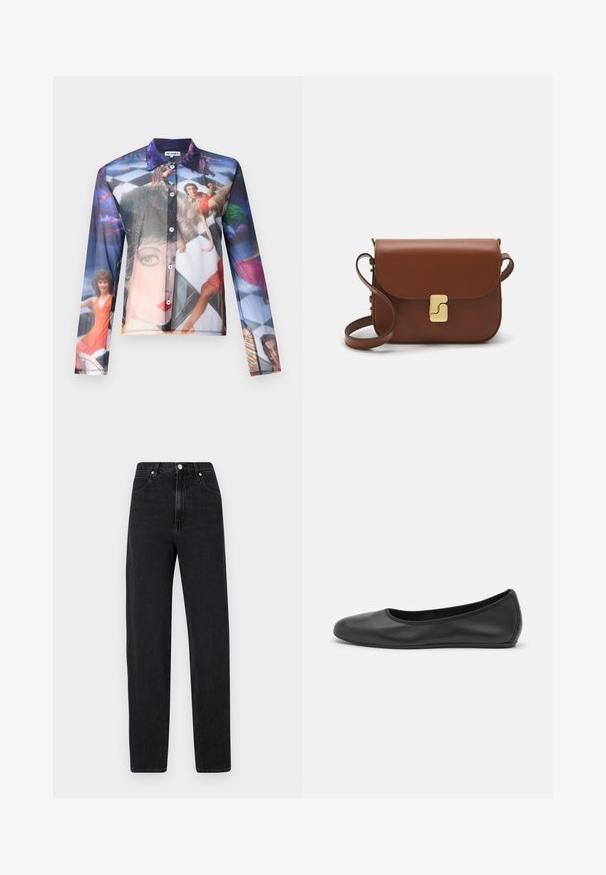 Camicia trasparente con bottoni che presenta una stampa fotografica colorata di persone in pose dinamiche, con colletto classico e maniche lunghe.; Jeans neri a gamba dritta in denim. Presentano un alto punto vita, chiusura con bottone metallico, cinque tasche e dettagli di cucitura discreti.; Pantofole da balletto nere in pelle con punta arrotondata, texture liscia, dettagli di cucitura minimi e design con suola flessibile.; Borsa a tracolla in pelle marrone con chiusura a pattina, hardware color oro, tracolla e una finitura liscia. Forma rettangolare compatta.