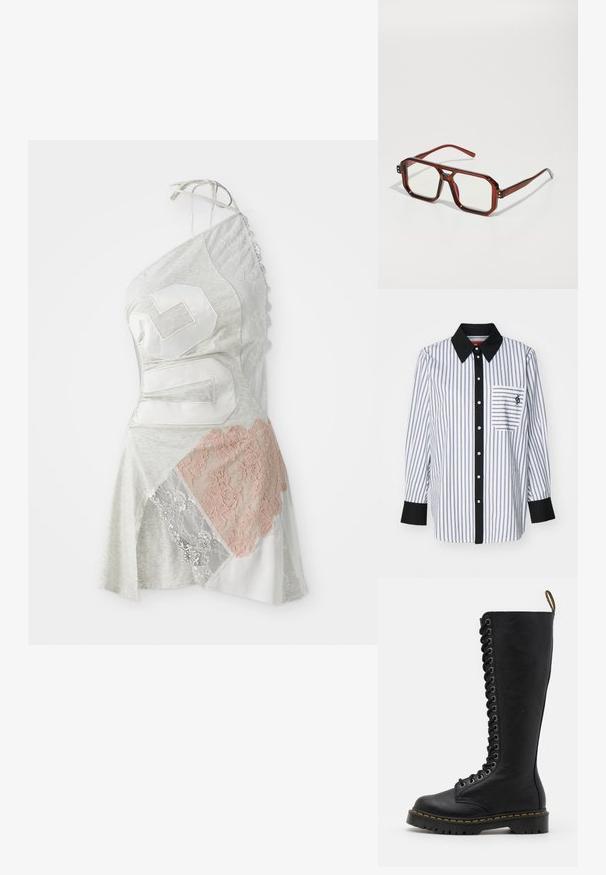 Weißes Hemd mit knöpfbarem Kragen, dünnen dunkelblauen vertikalen Streifen, schwarzem Kragen und Knopfleisteneinsätzen, einer einzelnen Brusttasche und metallischen Knöpfen.; Das asymmetrische Kleid zeigt grauen Stoff mit einem Patchwork-Design, das weiße und hellrosa Spitzelemente sowie eine große weiße Zahl 26 umfasst.; Schwarze knöchelhohe Lederstiefel mit einer klobigen Sohle, ausgestattet mit einer Schnürung vorne, metallischen Ösen und kontrastierendem gelbem Stich.; Braune transparente übergroße Brillen mit rechteckigen Gläsern und schlanken Bügeln. Abgewinkelte, leicht abgerundete Ecken und sichtbare Hardware-Akzente.