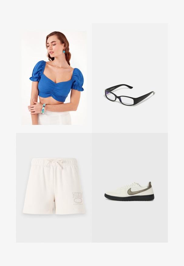 Modra skrajšana majica z nabranimi rokavi in nabranim sprednjim delom. Model nosi geometrijski zapestnico in preprosto verižico. Ozadje je enostavno belo.; Svetlo bež bombažne kratke hlače z elastičnim pasom, nastavljivo vrvico in natisnjenim logotipom "NIKE SPORTSWEAR" v svetlo rjavi barvi na strani.; Nike Sportswear FIELD GENERAL - Športni copati - off-white/black; Črne pravokotne očala z prozornimi lečami. Sijajna površina, ožje ročke in vijolična barva, vidna na robovih leč.